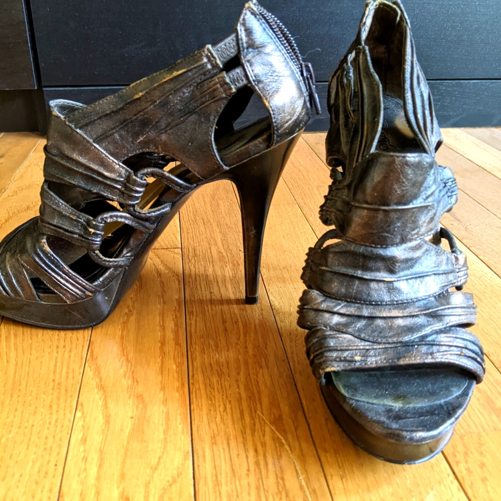 Carlos Santana Gold Heels